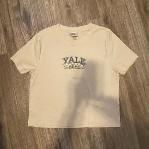 peanuts yale university chop tee